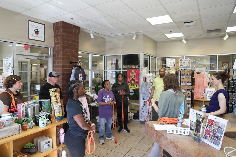 Army Reserve Soldiers Lend a Hand at Birmingham Humane Society