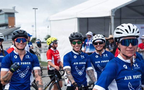 Air Force Warrior Games athletes compete in cycling