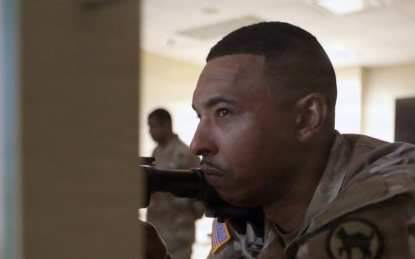 81st Readiness Division Soldiers Firing on all Cylinders