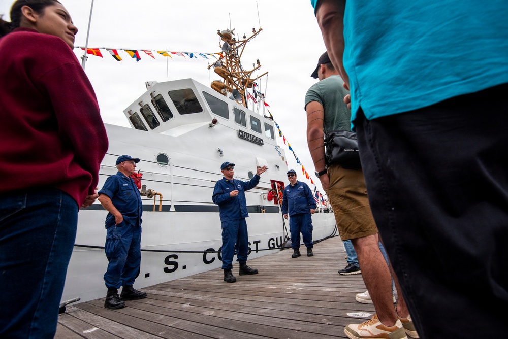 Coast Guard Participates in LA Fleet Week 2026