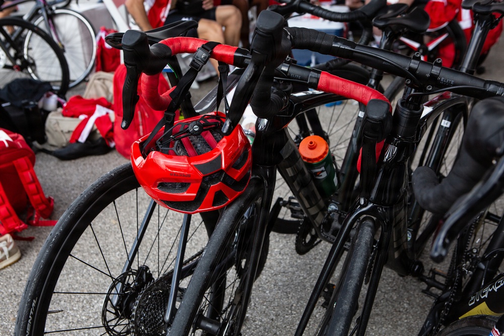 Team Marine Corps Takes on Warrior Games Cycling
