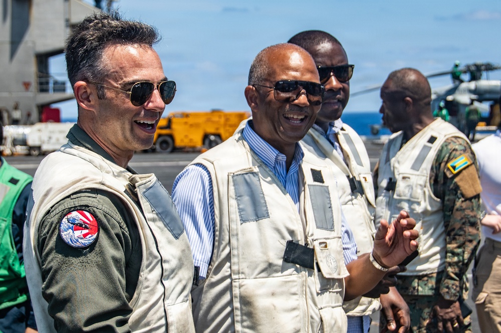 Bahamas Government and Military leaders Visit USS Nimitz