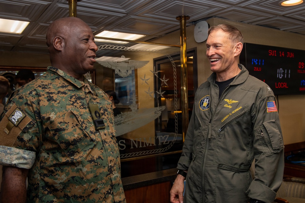 Bahamas Government and Military leaders Visit USS Nimitz