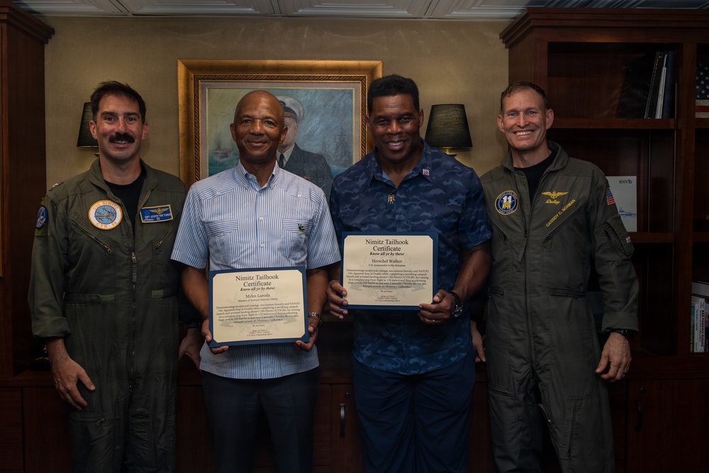 Bahamas Government and Military leaders Visit USS Nimitz