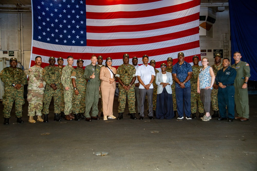 Bahamas Government and Military leaders Visit USS Nimitz