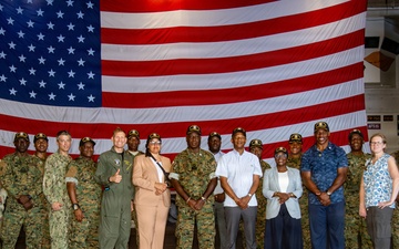 Bahamas Government and Military leaders Visit USS Nimitz