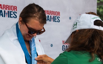 From Iron Ma’am to Bougie TBI Girl: Team Army Competitor Brings ‘Never Give Up’ Spirit to Warrior Games