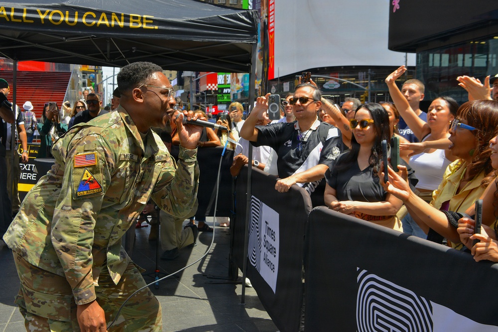 Army Celebrates 251st Birthday in Times Square