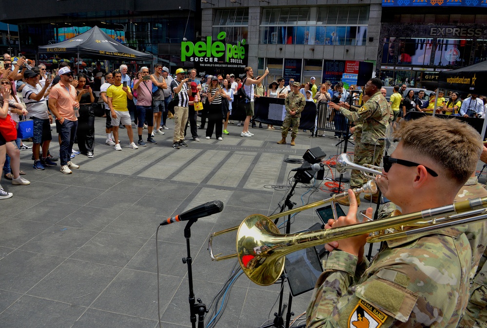 Army Celebrates 251st Birthday in Times Square