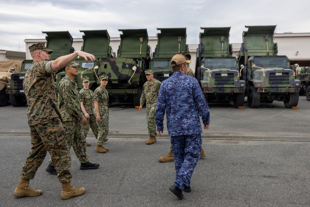 U.S. Naval Academy midshipmen tour MCAS Iwakuni