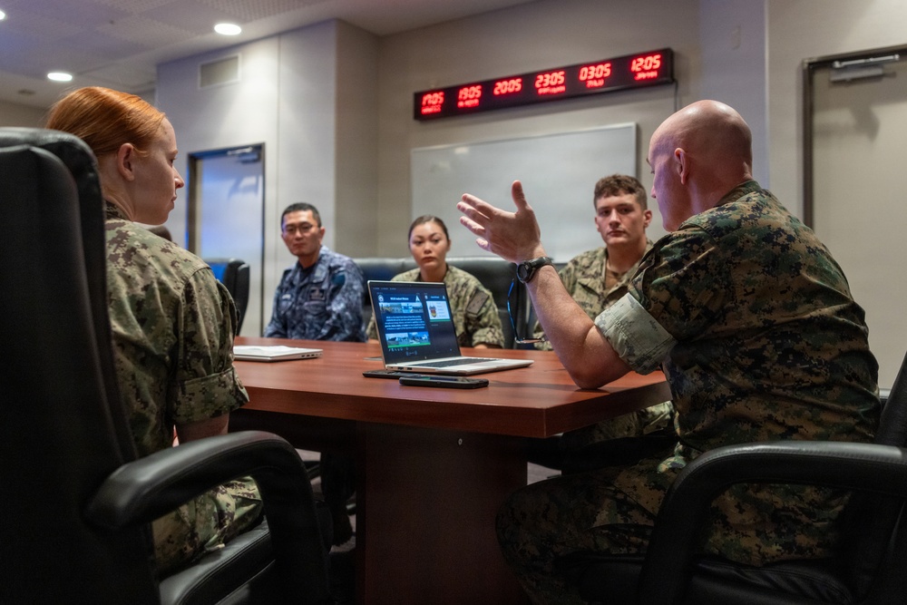 U.S. Naval Academy midshipmen tour MCAS Iwakuni