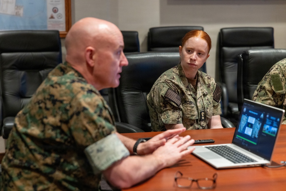 U.S. Naval Academy midshipmen tour MCAS Iwakuni
