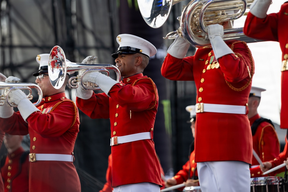 “The Commandant’s Own” Performs at UFC Freedom 250 Fan Fest
