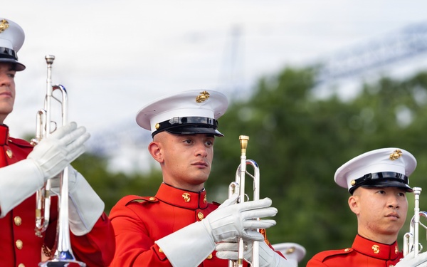 “The Commandant’s Own” Performs at UFC Freedom 250 Fan Fest