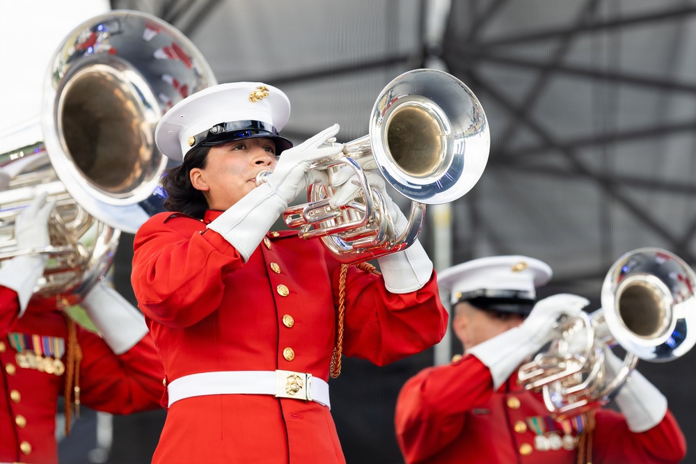 “The Commandant’s Own” Performs at UFC Freedom 250 Fan Fest