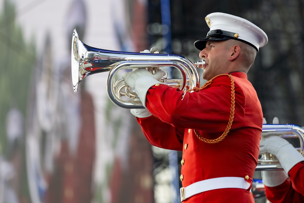 “The Commandant’s Own” Performs at UFC Freedom 250 Fan Fest