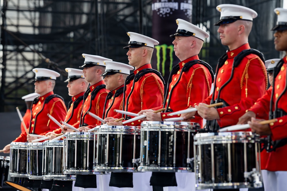 “The Commandant’s Own” Performs at UFC Freedom 250 Fan Fest