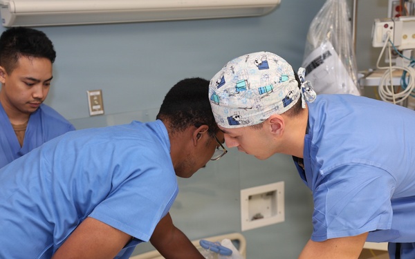 USNH Guam ICU participates in Code Blue drill