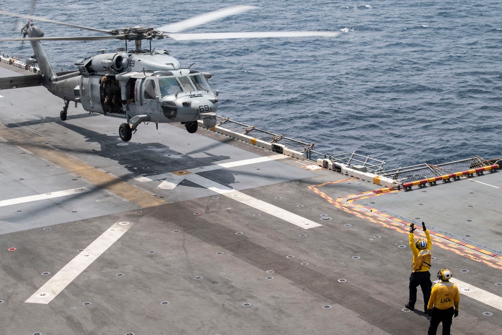 Boxer Sailors, 11th MEU Marines Conduct Flight Operations