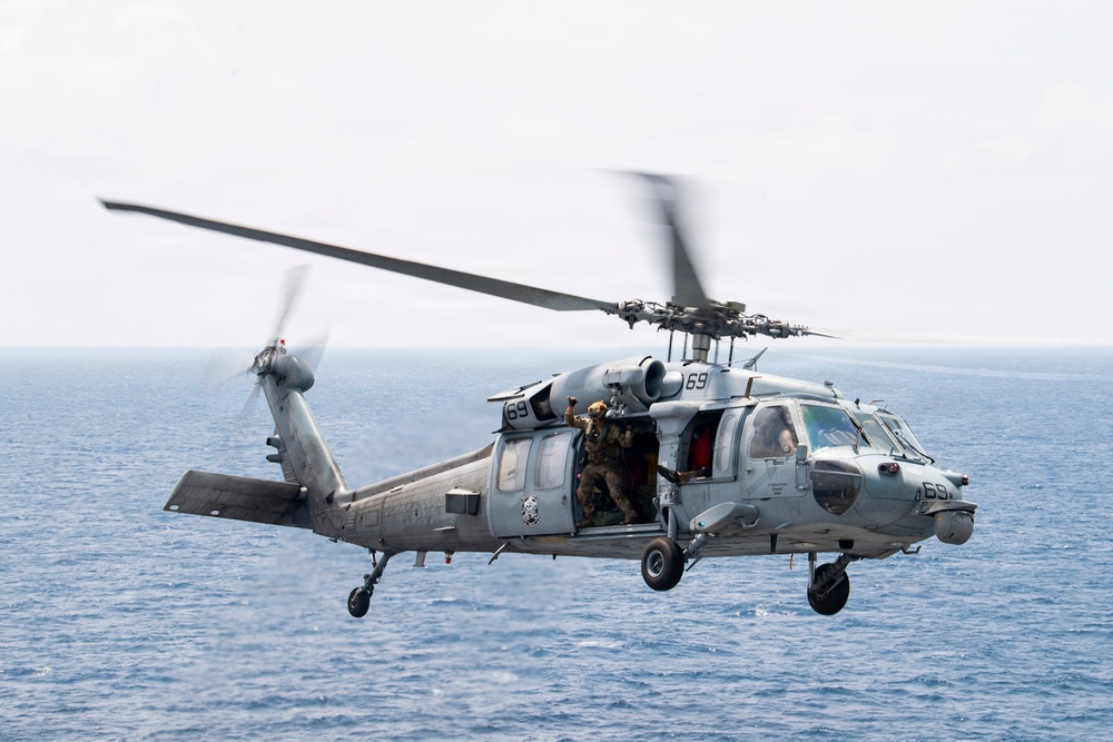 Boxer Sailors, 11th MEU Marines Conduct Flight Operations