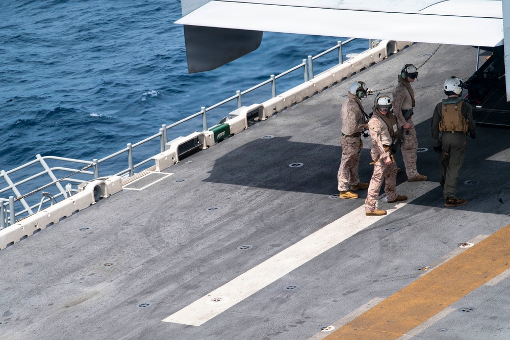 Boxer Sailors, 11th MEU Marines Conduct Flight Operations
