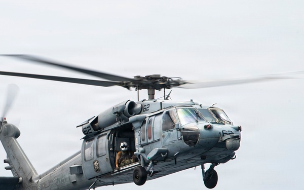 Boxer Sailors, 11th MEU Marines Conduct Flight Operations