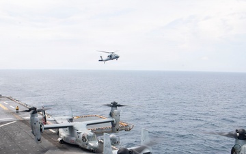 Boxer Sailors, 11th MEU Marines Conduct Flight Operations