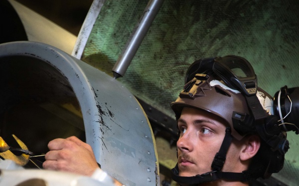BOXARG Marines and Sailors Conduct Weapons Familiarization, FOD Walkdown
