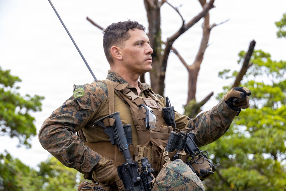 MWSS-172 Marines establish forward arming, refueling point