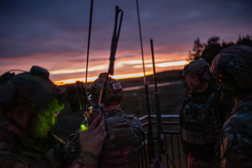AH-64 Apache Polish night gunnery