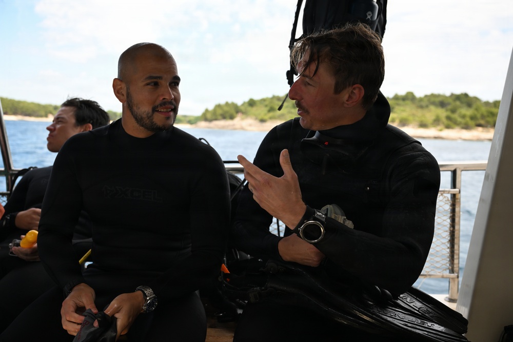 57 RQS develops future dive supervisors during deep dive training