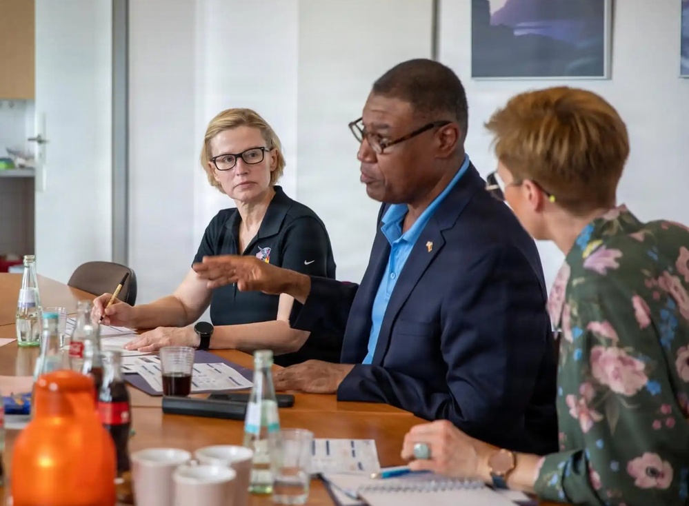 Landstuhl Regional Medical Center team strengthens ties with Kaiserslautern Public Health Department