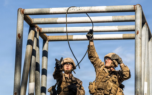 OCC 252 conduct the Leadership Reaction Course