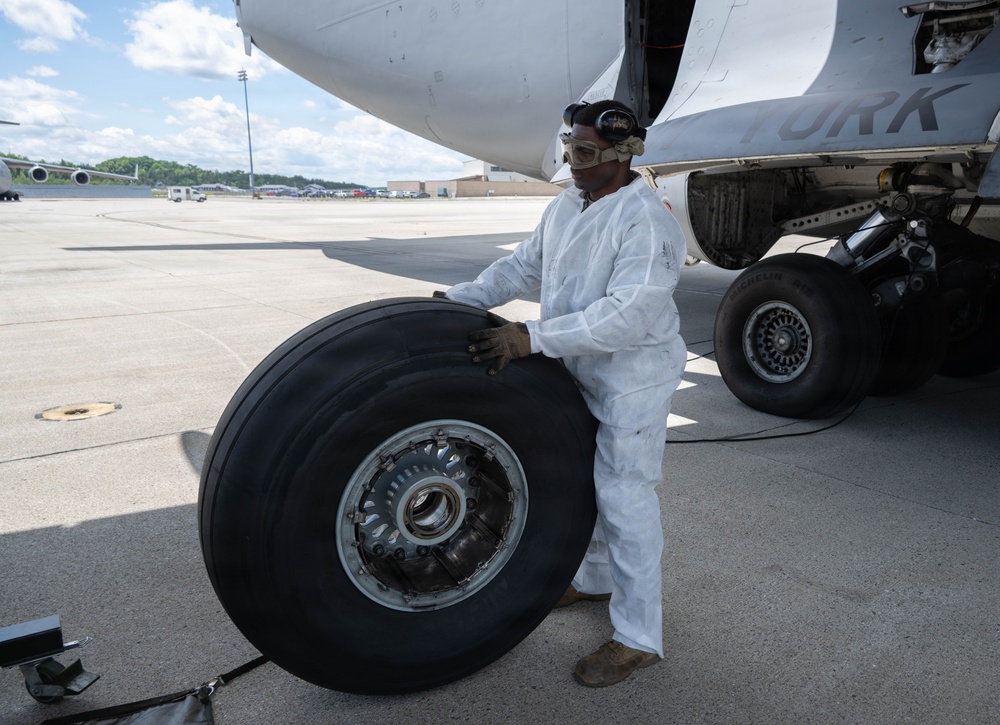 C-17 tire change