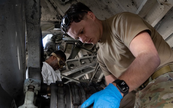 C-17 tire change