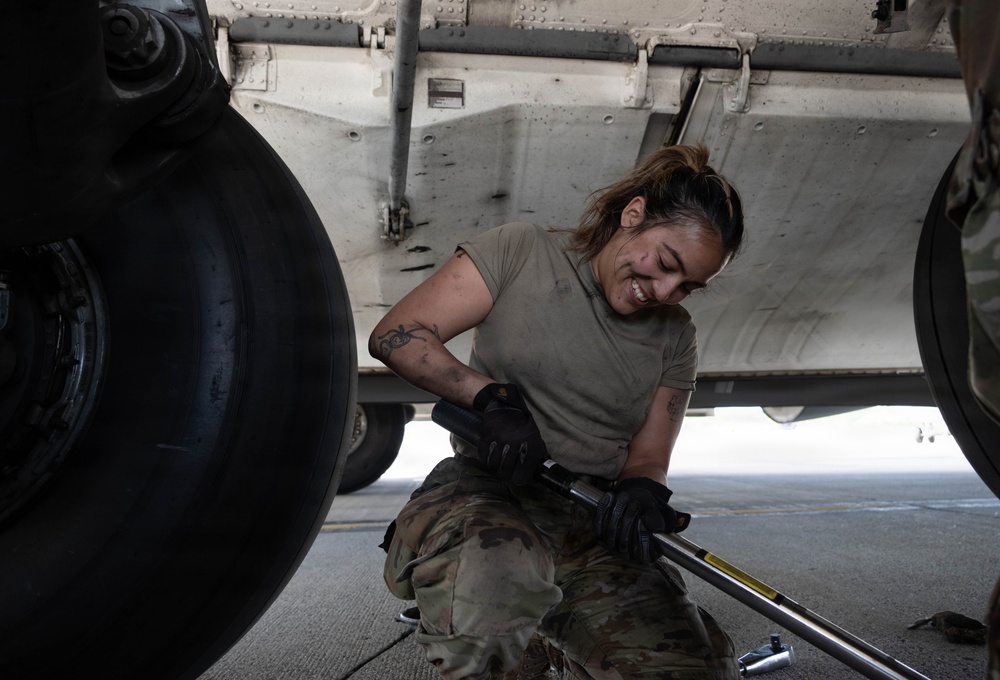 C-17 tire change