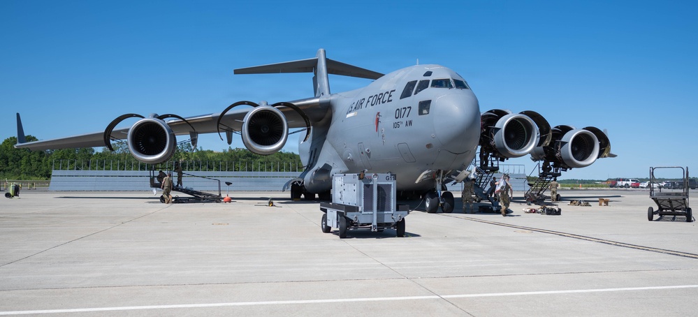 105th C-17 engine maintenance