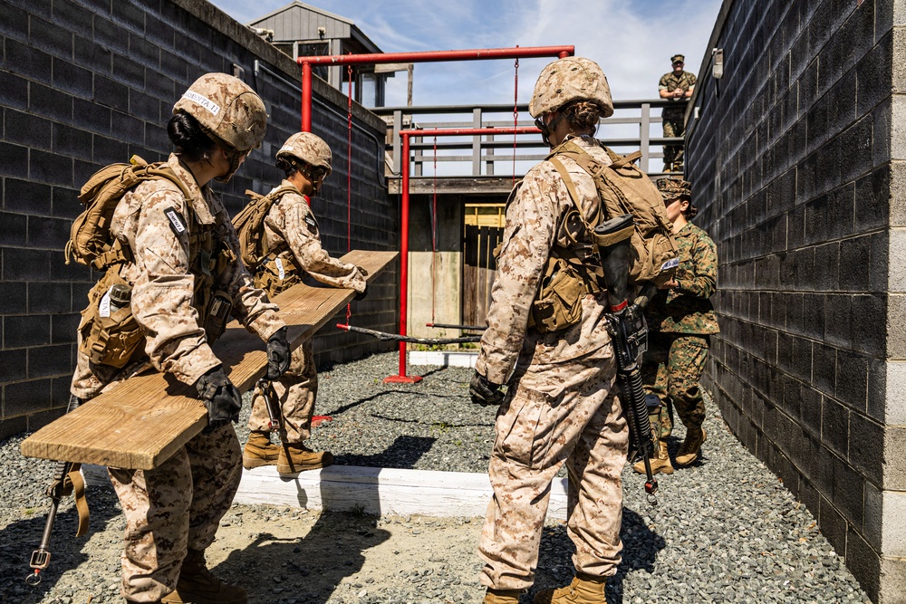 OCC 252 conduct the Leadership Reaction Course
