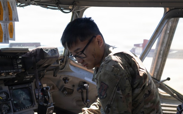 105th C-17 engine maintenance