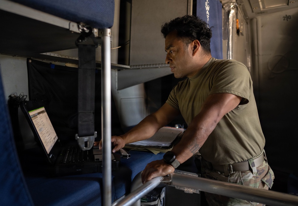 105th C-17 engine maintenance