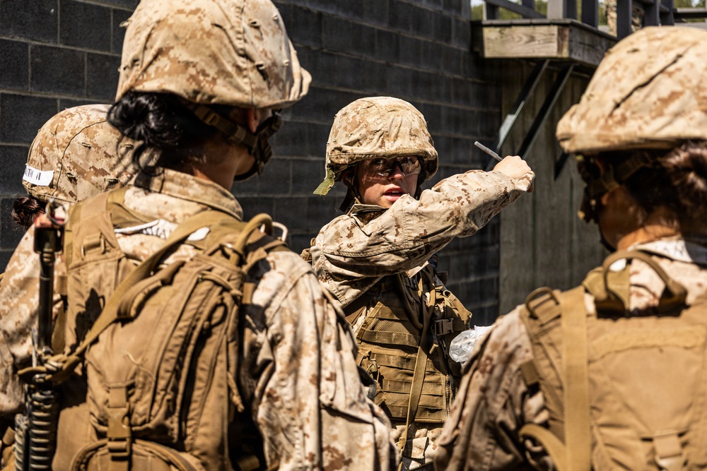 OCC 252 conduct the Leadership Reaction Course