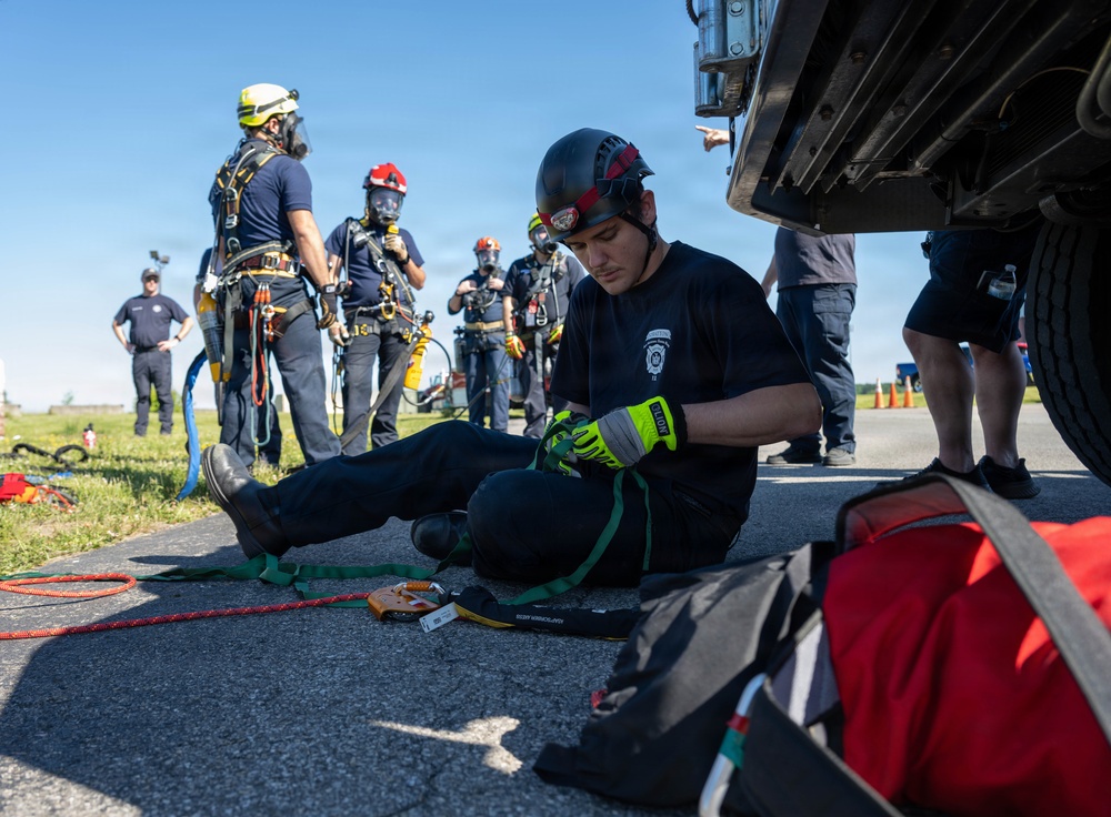 Stewart ANGB Fire Department host confined space training