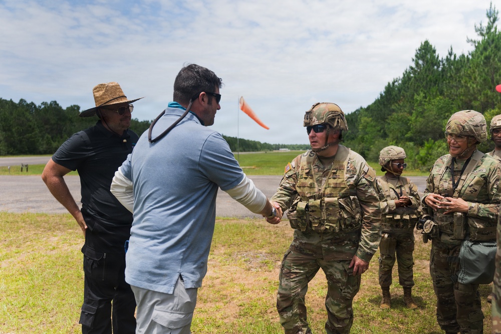 Maj. Gen. Sean Davis meets with Tech Demo Reps