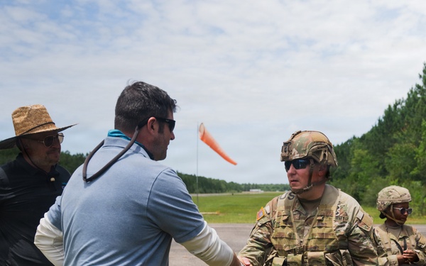 Maj. Gen. Sean Davis meets with Tech Demo Reps