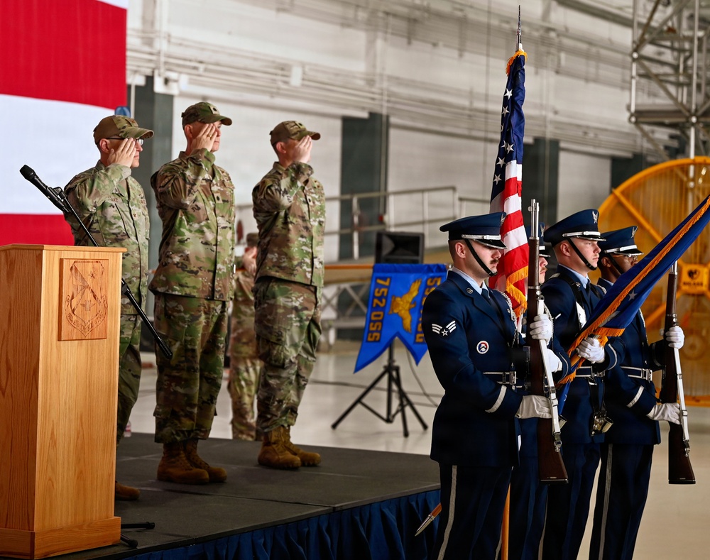 752nd Operations Support Squadron inactivated, 71st Air Control Squadron activated at Tinker