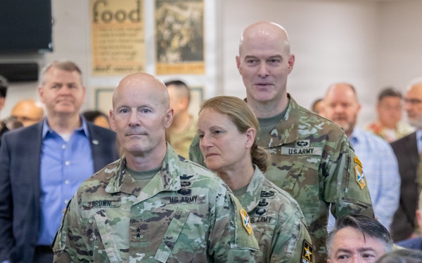 U.S. Army INSCOM Conducts Change of Command Ceremony