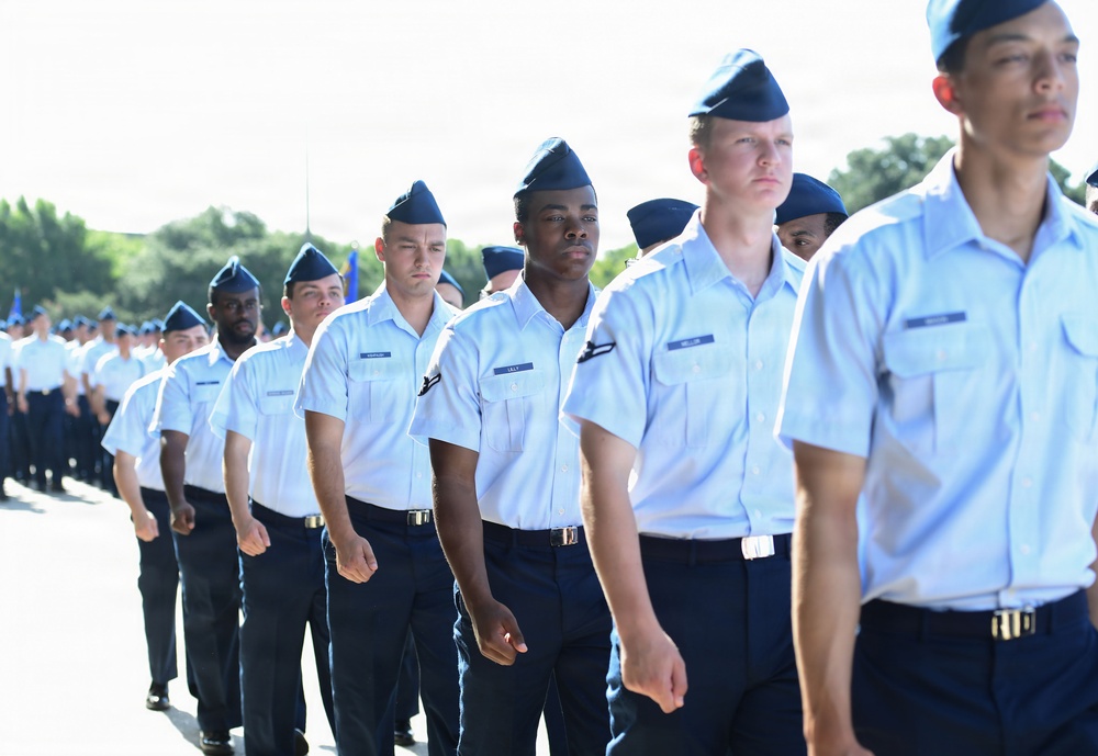81st TRG welcomes Col. Heliker as new commander