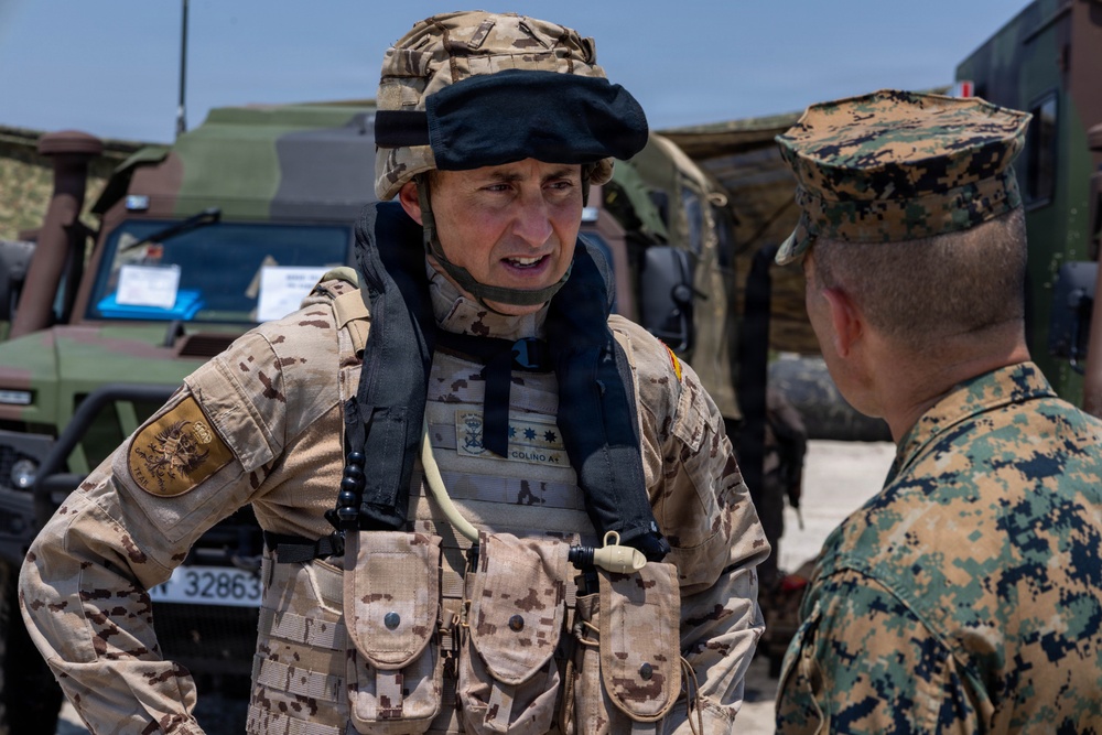 Fleet Exercise 250 | Spanish marine corps offload
