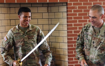 Fort Knox ends Army 251st Birthday with cake cutting