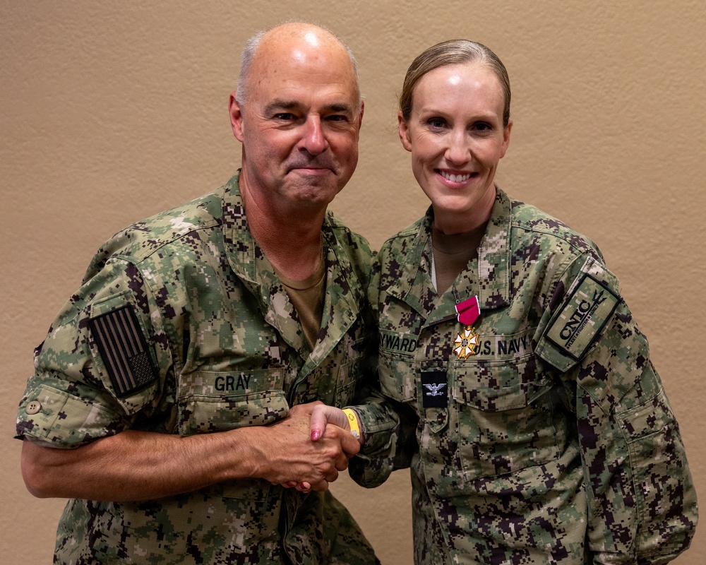 Vice Adm. Scott Gray Meets Team Navy at 2026 Warrior Games